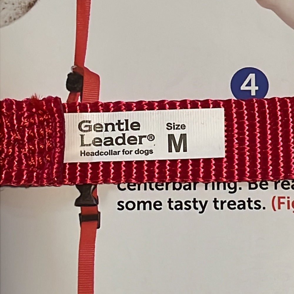 Gentle Leader Head Collar Sized M 25-60lbs dog Incl: Poster, training vid, lead. - Picture 3 of 7